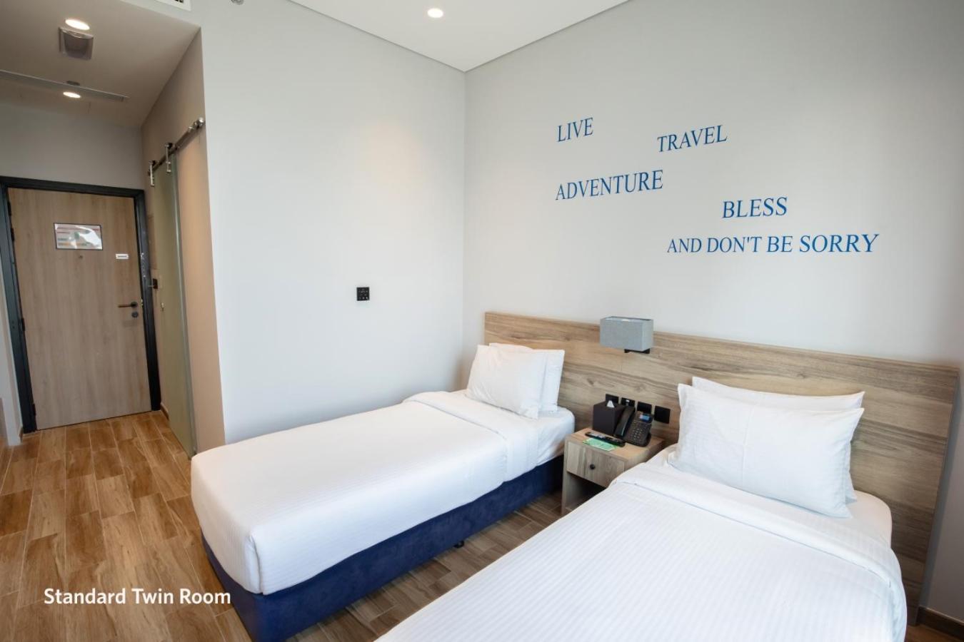 Kingsgate Al Jaddaf Hotel By Millennium Dubai Camera foto